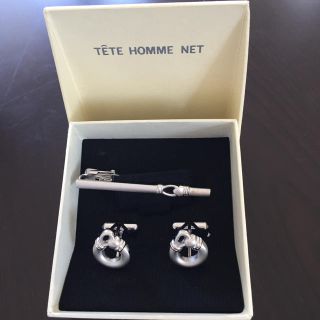 テットオム(TETE HOMME)のネクタイピンとカフスセット(ネクタイピン)