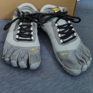 ビブラム(vibram)のvibram　ファイブフィンガー  INSULATED

Women's 23(スニーカー)