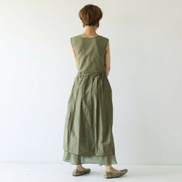 TODAYFUL(トゥデイフル)のTODAYFUL◆ｺｯﾄﾝｼﾙｸｶｼｭｸｰﾙﾄﾞﾚｽ◆ﾜﾝﾋﾟｰｽ◆38ｶｰｷ レディースのワンピース(ロングワンピース/マキシワンピース)の商品写真