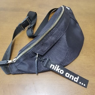 ニコアンド(niko and...)のniko and…　ボディーバック(ボディバッグ/ウエストポーチ)