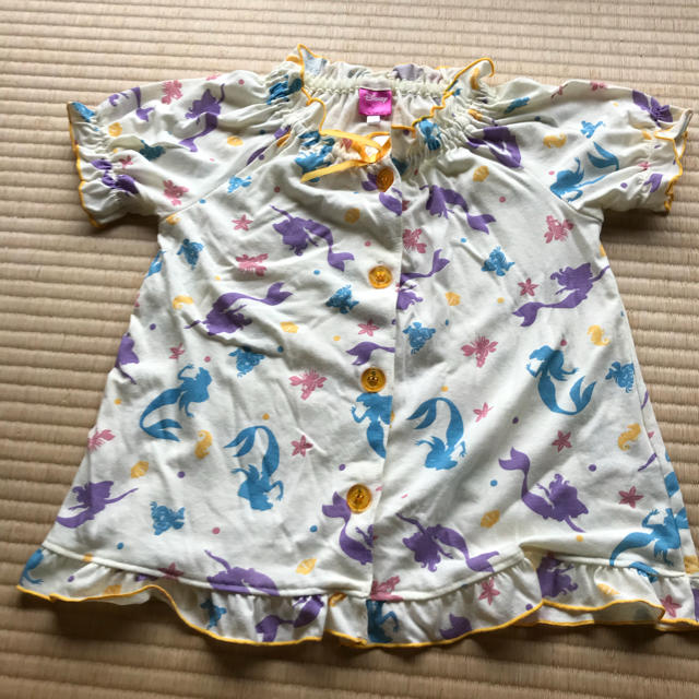 Disney(ディズニー)の値下げ‼️女児パジャマ 110 アリエル キッズ/ベビー/マタニティのキッズ服女の子用(90cm~)(パジャマ)の商品写真