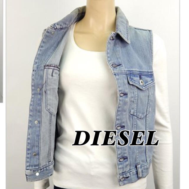 DIESEL(ディーゼル)のDIESELデニムベスト 新品未使用 レディースのジャケット/アウター(Gジャン/デニムジャケット)の商品写真