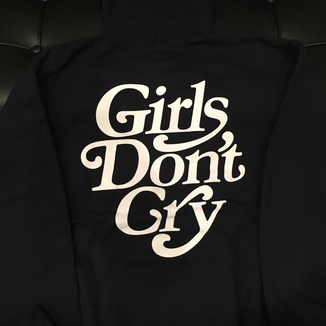 ラスト Sサイズ 新品 未使用 girls don’t cry パーカー