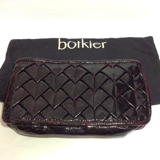 未使用 botkier  エナメル クラッチバッグ