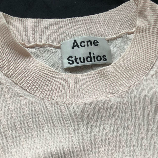 ACNE(アクネ)のAcne Studios ピンクトップス レディースのトップス(カットソー(半袖/袖なし))の商品写真
