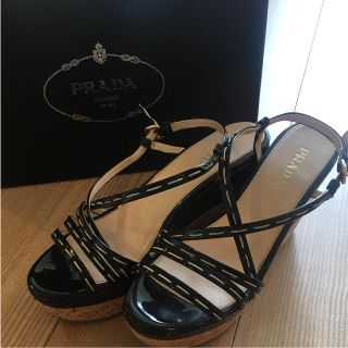 プラダ(PRADA)のお盆大特価！！美品！ＰＲＡＤＡウエッジソールサンダル38(サンダル)