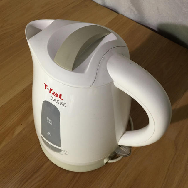 T-fal(ティファール)のティファール 電子ケトル タス 1.5L T-fal TASSE スマホ/家電/カメラの生活家電(電気ケトル)の商品写真