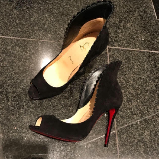 Christian Louboutin(クリスチャンルブタン)のchristian louboutin レディースの靴/シューズ(ハイヒール/パンプス)の商品写真