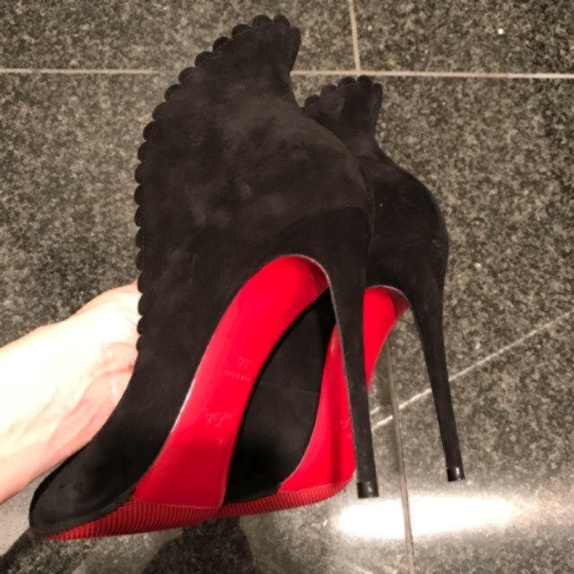 Christian Louboutin(クリスチャンルブタン)のchristian louboutin レディースの靴/シューズ(ハイヒール/パンプス)の商品写真