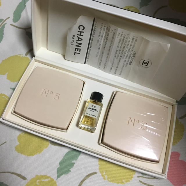シャネル NO5 サヴォン石鹸2個 オードゥトワレット香水 | フリマアプリ ラクマ