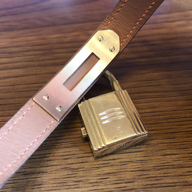 Hermes(エルメス)のHERMES エルメス ケリーウォッチ OY刻 ゴールド金具 オレンジ レディースのファッション小物(腕時計)の商品写真