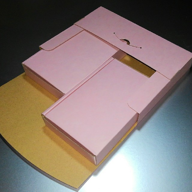 定形外郵便 小型ダンボール ピンク