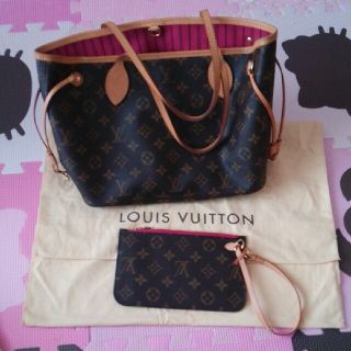 ルイヴィトン(LOUIS VUITTON)のルイヴィトン ネバーフル ピンク(トートバッグ)