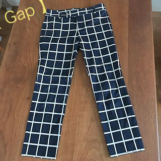 ギャップ(GAP)の【 Gap 】紺×白の大きめチェックがインパクトあるストレートパンツ(カジュアルパンツ)
