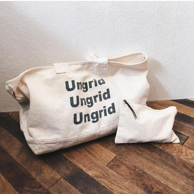 Ungrid(アングリッド)のungrid novelty totebag&pouch レディースのバッグ(トートバッグ)の商品写真