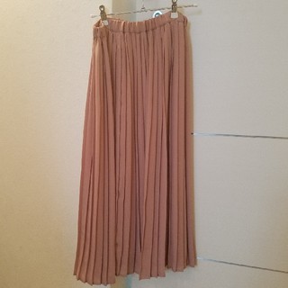 ストロベリーフィールズ(STRAWBERRY-FIELDS)のピンク色プリーツスカート(ロングスカート)