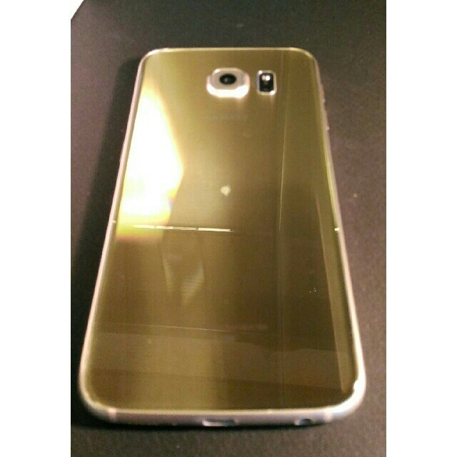 SAMSUNG(サムスン)のdocomo Galaxy s6　SC-05G ゴールド スマホ/家電/カメラのスマートフォン/携帯電話(スマートフォン本体)の商品写真