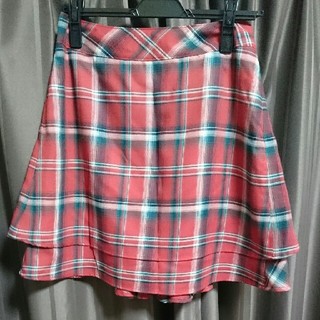 トランテアンソンドゥモード(31 Sons de mode)の132.31sons de modeのチェックのフリル付き可愛いスカート(ひざ丈スカート)