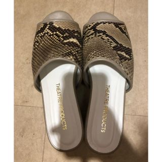 シアタープロダクツ パイソンサンダル