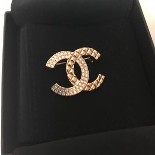 シャネル(CHANEL)のリリアン様お取り置き品(ブローチ/コサージュ)