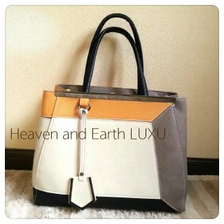 ヘブンアンドアース(HEAVEN and Earth)のHEAVENand earth LUXU(ハンドバッグ)