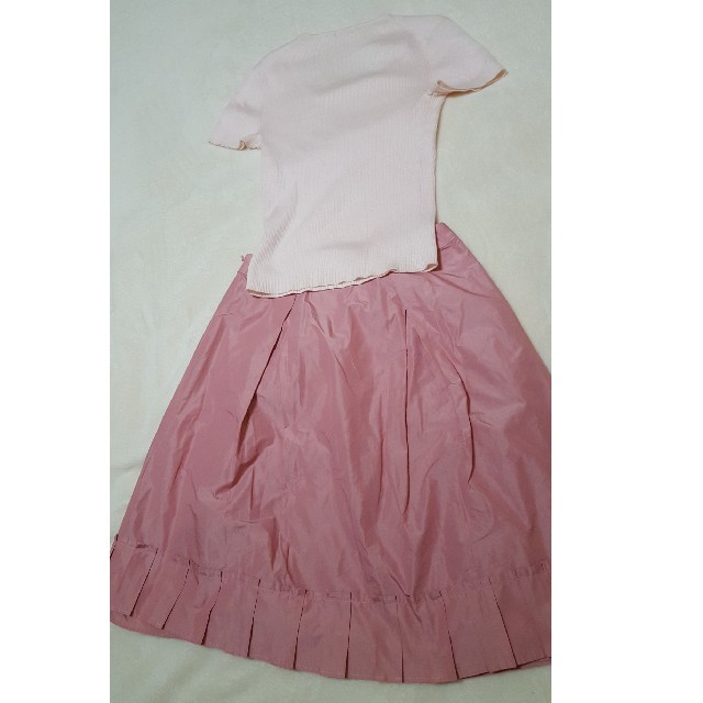 TO BE CHIC(トゥービーシック)のTO BE CHIC カットソー&スカート　ピンク　セット　38 Ⅱ レディースのスカート(ひざ丈スカート)の商品写真