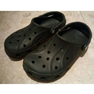 クロックス(crocs)の美品★ネイビー★クロックス★ M 6/ W 8     24 CM(サンダル)