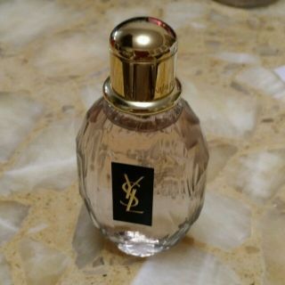 サンローラン(Saint Laurent)のパリジェンヌ　オーデパルファン50ml(香水(女性用))