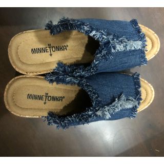 ミネトンカ(Minnetonka)の特別価格！ミネトンカデニムサンダル★(サンダル)