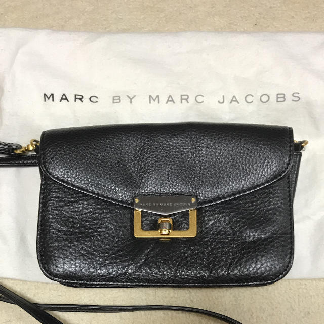 早い者勝ち！美品 MARC JACOBS ウォレットポーチ