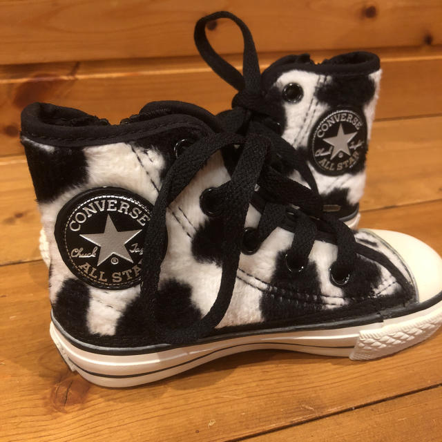 CONVERSE(コンバース)の新品 コンバース ハイカット ダルメシアン柄 キッズ/ベビー/マタニティのキッズ靴/シューズ(15cm~)(その他)の商品写真