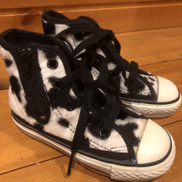 CONVERSE(コンバース)の新品 コンバース ハイカット ダルメシアン柄 キッズ/ベビー/マタニティのキッズ靴/シューズ(15cm~)(その他)の商品写真