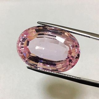 《宝石⚜️ルース》極上品✴️特大☪️天然クンツァイト 33.501ct 鑑付。(リング(指輪))