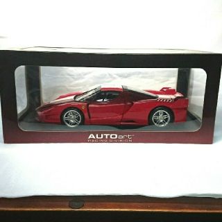 フェラーリ FXX 1/18(ミニカー)