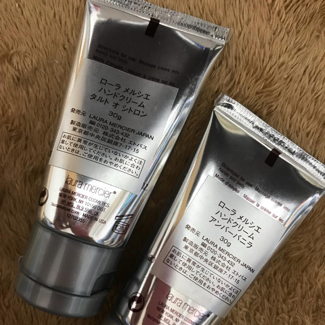 laura mercier(ローラメルシエ)のローラ限定ハンドクリーム ２本売り コスメ/美容のボディケア(ハンドクリーム)の商品写真