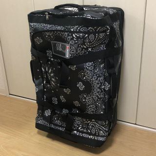 シュプリーム(Supreme)のTNF SUPREME BANDANA ROLLING THUNDER(トラベルバッグ/スーツケース)