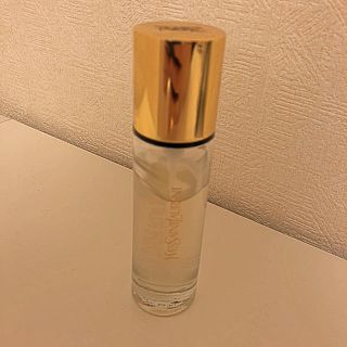 イヴサンローランボーテ(Yves Saint Laurent Beaute)のYSLイヴ・サンローラン下地(化粧下地)