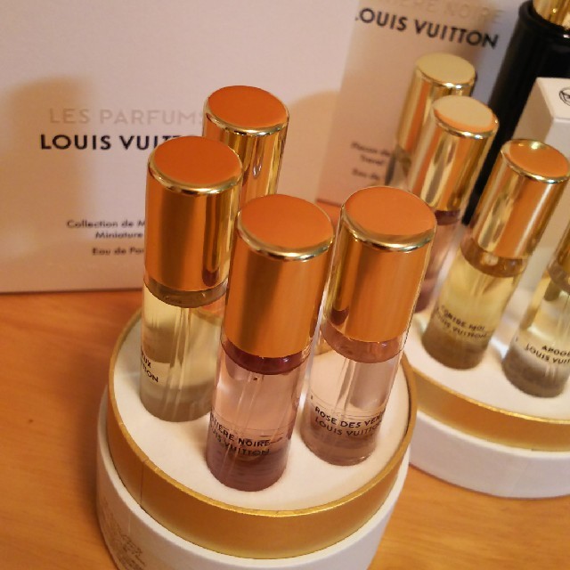 LOUIS VUITTON(ルイヴィトン)のLOUIS VUITTON 香水★ トラベルスプレー用 レフィル 各種バラ売 コスメ/美容の香水(ユニセックス)の商品写真