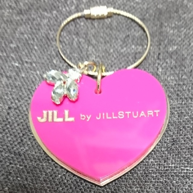 JILL by JILLSTUART(ジルバイジルスチュアート)のビジューハートチャーム レディースのアクセサリー(チャーム)の商品写真