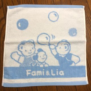 ファミリア(familiar)のみぃみぃ様専用⭐︎ファミリア☆ハンドタオル☆新品未使用(タオル/バス用品)