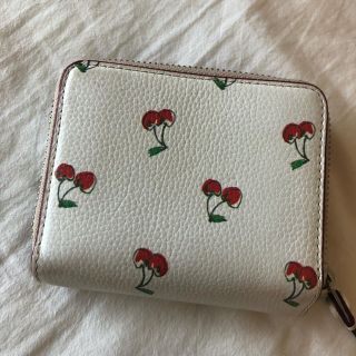 MARC BY MARC JACOBS - チェリー二つ折り財布 の通販 by (^ω