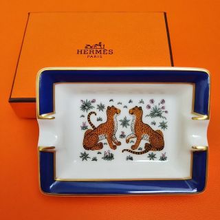 Hermes - エルメス HERMES ミニアッシュトレイ 灰皿 トレー 小物入れ 箱つき 美品の通販｜ラクマ