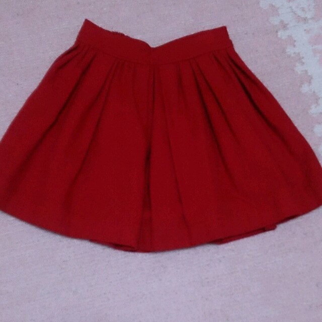 BEAMS(ビームス)のBEAMS赤のスカート！！ レディースのスカート(ひざ丈スカート)の商品写真