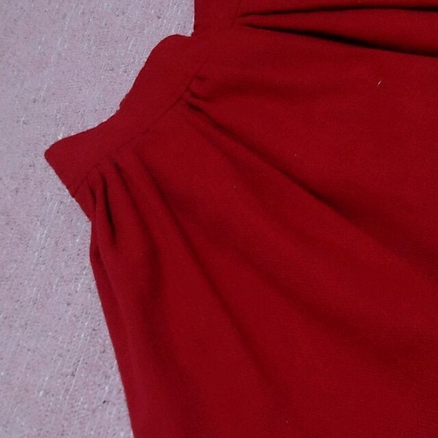 BEAMS(ビームス)のBEAMS赤のスカート！！ レディースのスカート(ひざ丈スカート)の商品写真