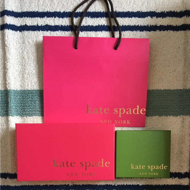 kate spade new york(ケイトスペードニューヨーク)のケイトスペード  箱 袋 セット レディースのバッグ(ショップ袋)の商品写真