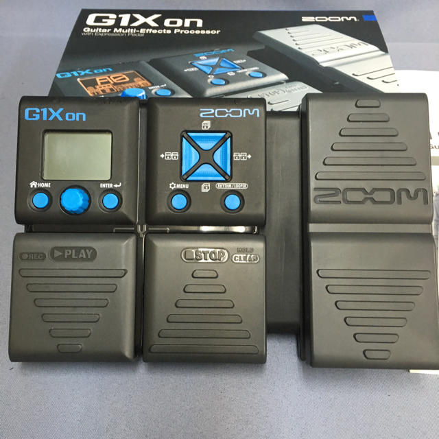Zoom(ズーム)のG1Xon ZOOM マルチエフェクター 楽器のギター(エフェクター)の商品写真