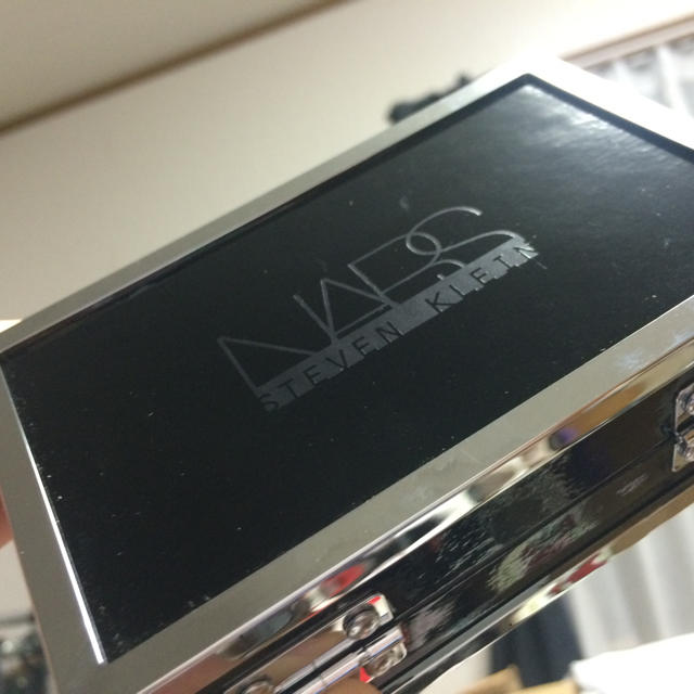 NARS(ナーズ)のNARS♡スティーヴンクラインコラボ商品 コスメ/美容のスキンケア/基礎化粧品(その他)の商品写真