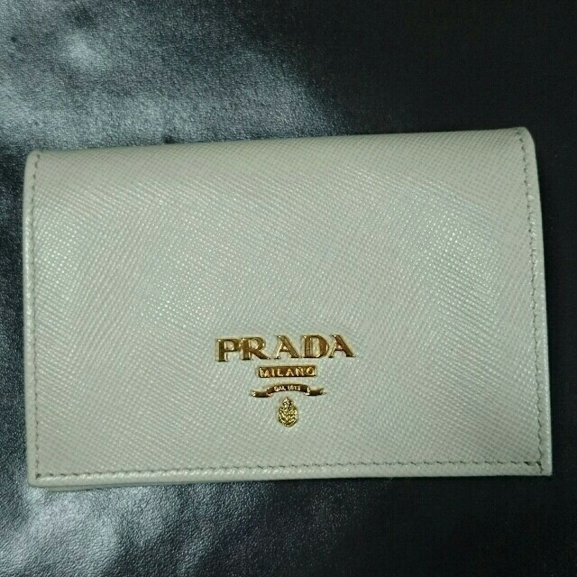 PRADA(プラダ)のPRADA★カードケース レディースのファッション小物(名刺入れ/定期入れ)の商品写真