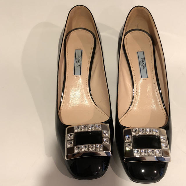 PRADA - PRADA ️プラダパテントレザーパンプス👠エナメルチャンキー太ヒールストーンの通販 by キャロリーナ｜プラダならラクマ