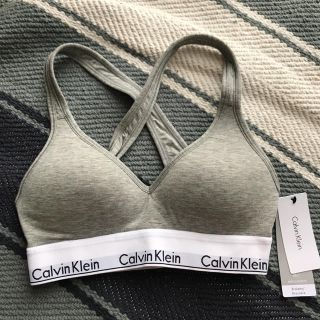 カルバンクライン(Calvin Klein)の新品タグ付CalvinKlein パット付きブラトップ(ブラ)